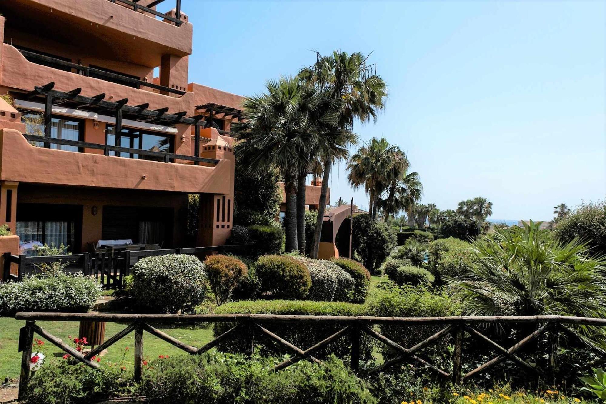 Bougainvillea Bay Estepona Bagian luar foto